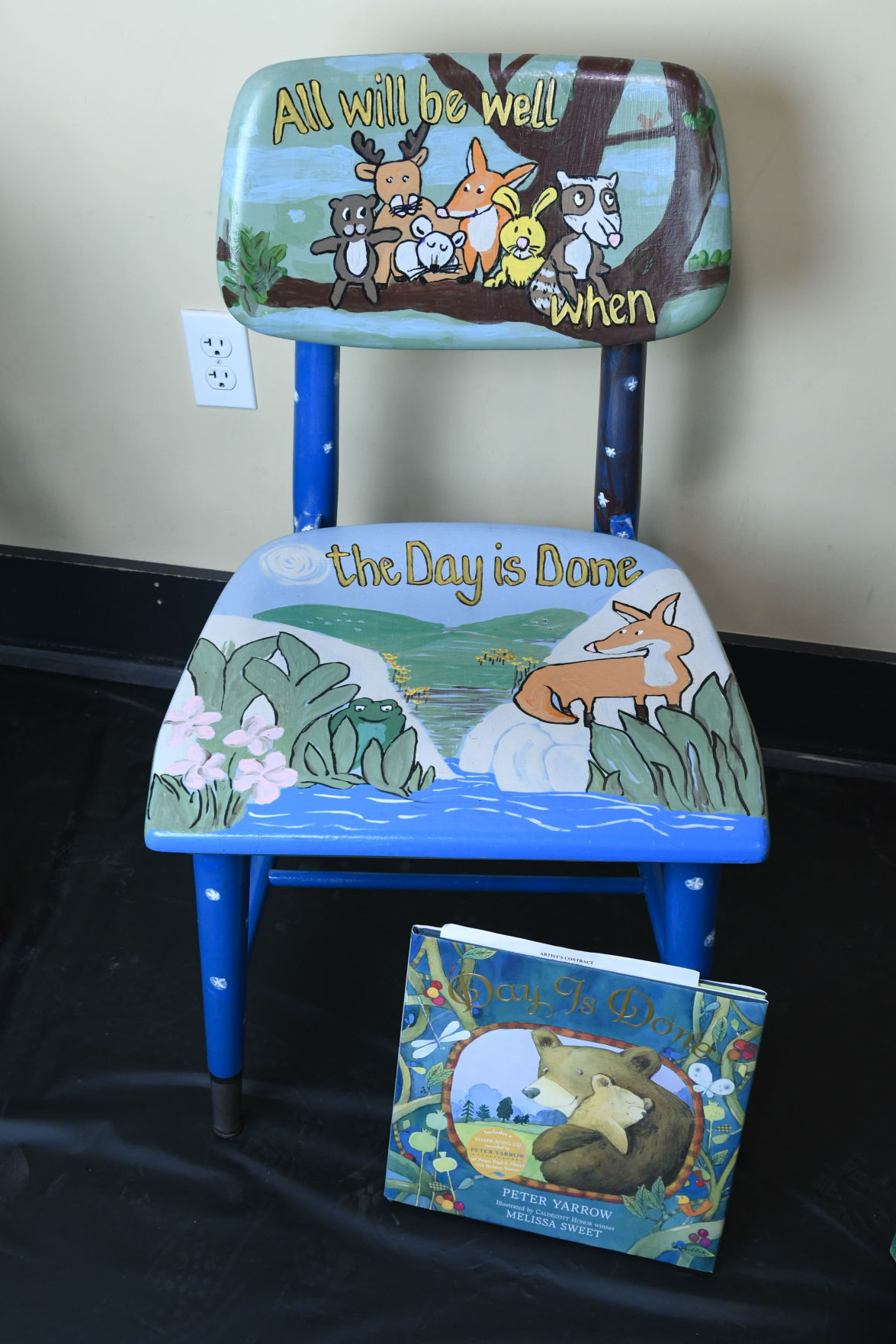 041219 Painted Chairs 19.jpg